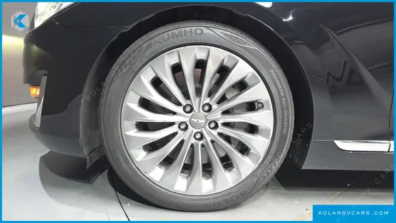GENESIS EQ900 5.0 GDI AWD