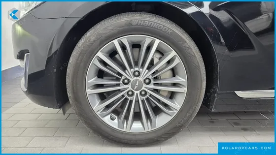 GENESIS EQ900 3.8 GDI AWD