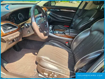 GENESIS EQ900 5.0 GDI AWD LIMOUSINE
