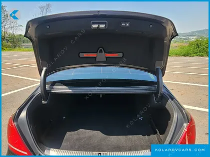 GENESIS EQ900 5.0 GDI AWD LIMOUSINE