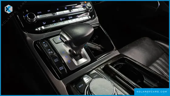 GENESIS EQ900 3.8 GDI AWD