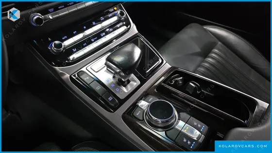 GENESIS EQ900 3.8 GDI AWD