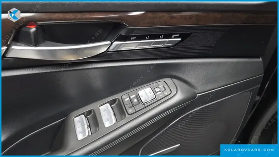 GENESIS EQ900 3.8 GDI AWD