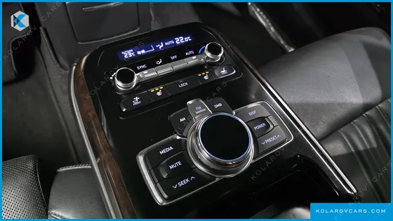 GENESIS EQ900 3.8 GDI AWD