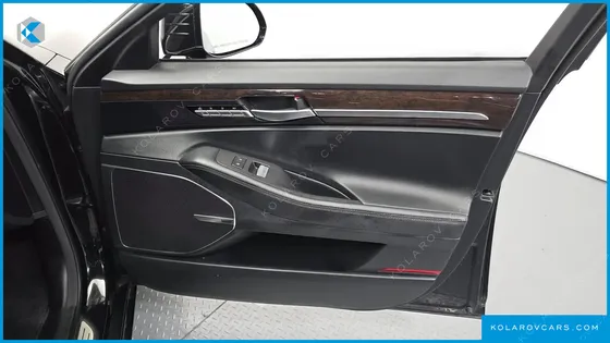GENESIS EQ900 3.8 GDI AWD