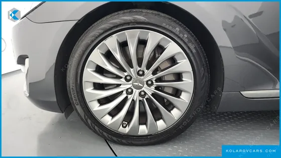 GENESIS EQ900 5.0 GDI AWD