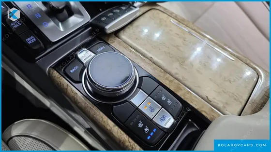 GENESIS EQ900 3.8 GDI AWD