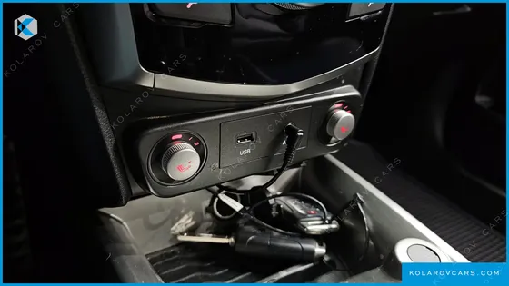 KGM - SSANGYONG TIVOLI VX 2WD