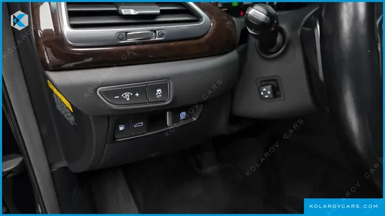 GENESIS EQ900 3.8 GDI AWD