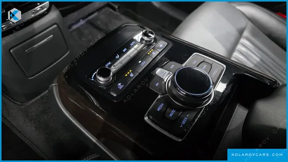 GENESIS EQ900 3.8 GDI AWD