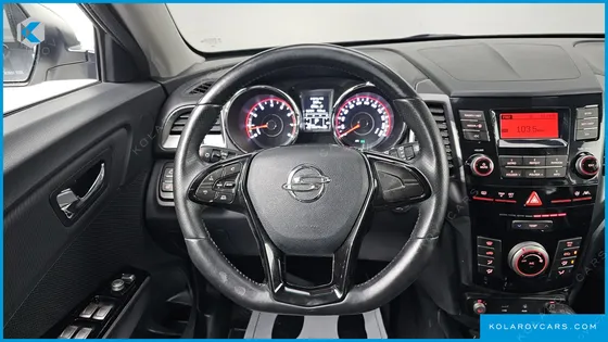 KGM - SSANGYONG TIVOLI VX 2WD