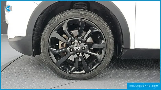 KGM - SSANGYONG TIVOLI LX 2WD