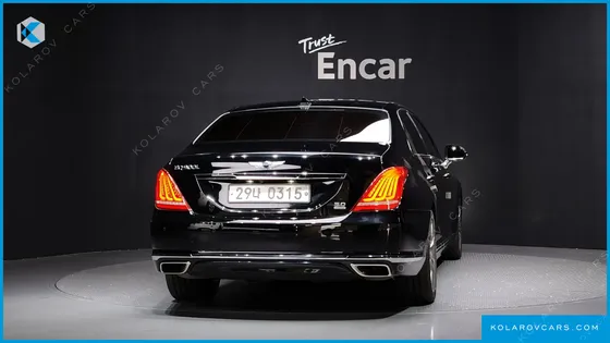 GENESIS EQ900 5.0 GDI AWD LIMOUSINE