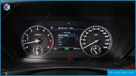GENESIS EQ900 5.0 GDI AWD LIMOUSINE