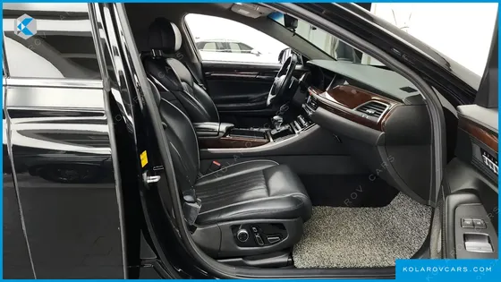 GENESIS EQ900 5.0 GDI AWD LIMOUSINE