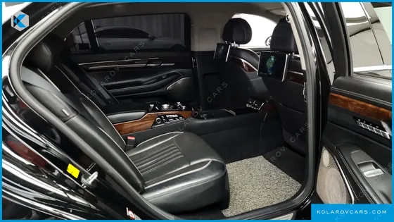 GENESIS EQ900 5.0 GDI AWD LIMOUSINE