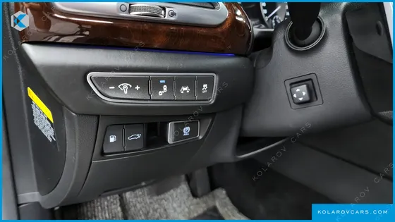 GENESIS EQ900 5.0 GDI AWD LIMOUSINE