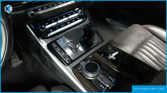 GENESIS EQ900 3.8 GDI AWD