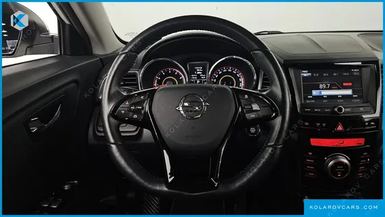 KGM - SSANGYONG TIVOLI LX 2WD