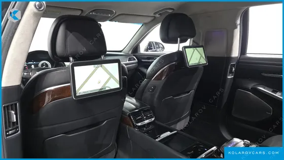 GENESIS EQ900 5.0 GDI AWD LIMOUSINE
