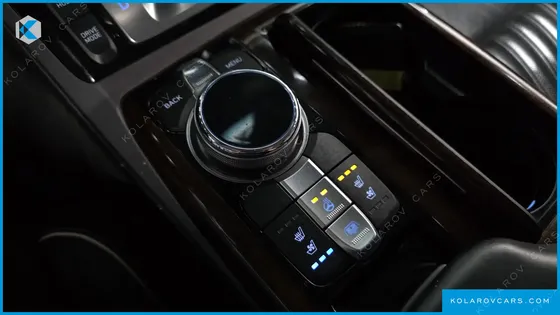 GENESIS EQ900 5.0 GDI AWD LIMOUSINE