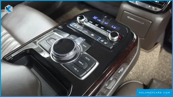 GENESIS EQ900 3.8 GDI AWD