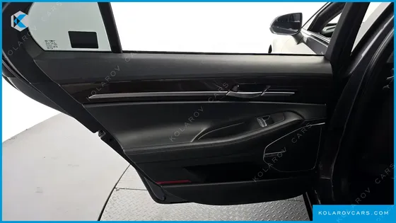 GENESIS EQ900 3.8 GDI AWD