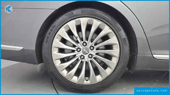 GENESIS EQ900 3.8 GDI AWD