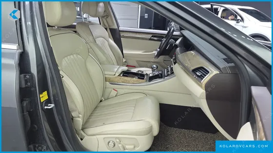 GENESIS EQ900 3.8 GDI AWD