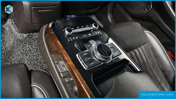 GENESIS EQ900 5.0 GDI AWD