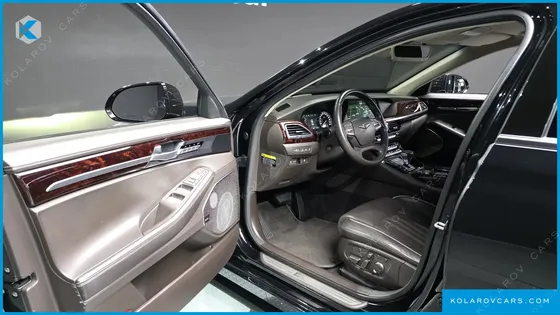 GENESIS EQ900 5.0 GDI AWD