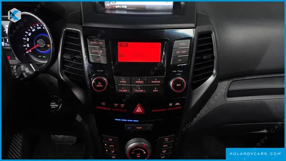 KGM - SSANGYONG TIVOLI VX 2WD