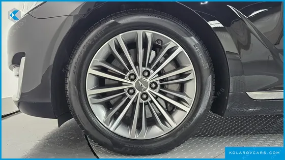 GENESIS EQ900 3.8 GDI AWD