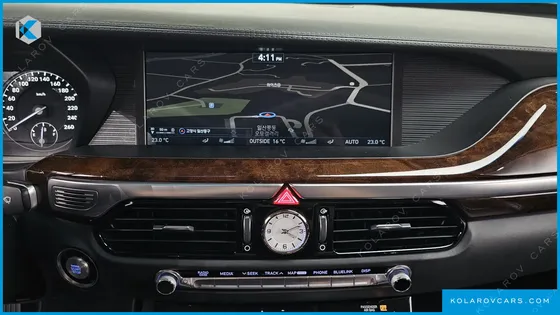 GENESIS EQ900 5.0 GDI AWD LIMOUSINE