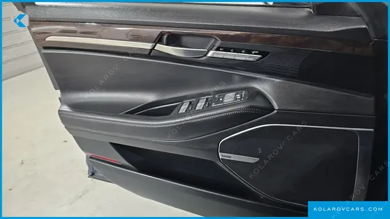 GENESIS EQ900 3.8 GDI AWD