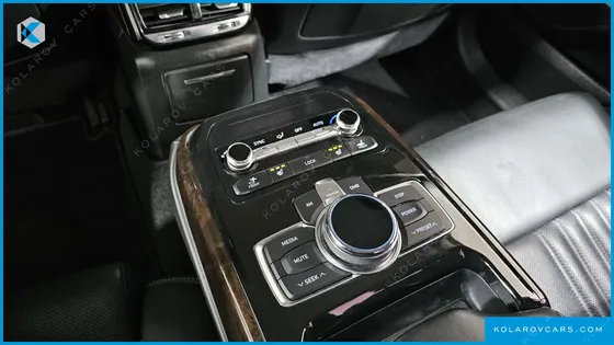 GENESIS EQ900 3.8 GDI AWD