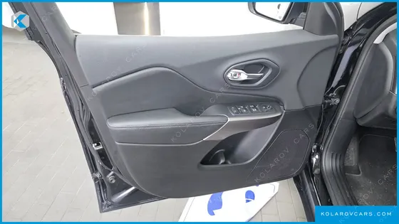 JEEP CHEROKEE 2.4 LONGITUDE HIGH AWD