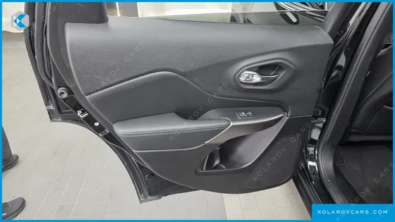 JEEP CHEROKEE 2.4 LONGITUDE HIGH AWD