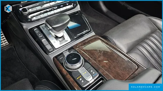 GENESIS EQ900 3.8 GDI AWD