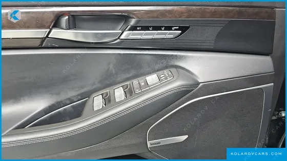 GENESIS EQ900 3.8 GDI AWD