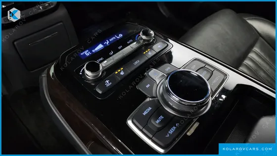 GENESIS EQ900 3.8 GDI AWD