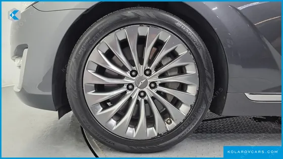 GENESIS EQ900 3.8 GDI AWD