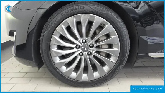 GENESIS EQ900 5.0 GDI AWD