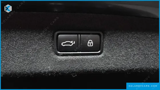 GENESIS EQ900 3.8 GDI AWD