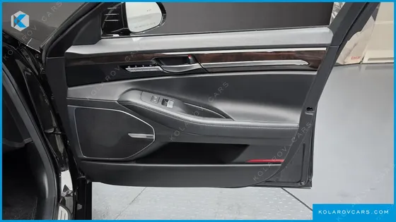 GENESIS EQ900 3.8 GDI AWD