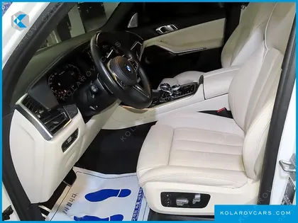 BMW X5 M50I