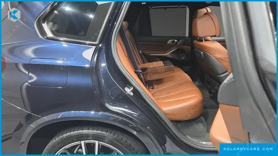 BMW X5 M50I