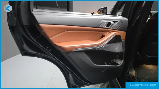 BMW X5 M50I