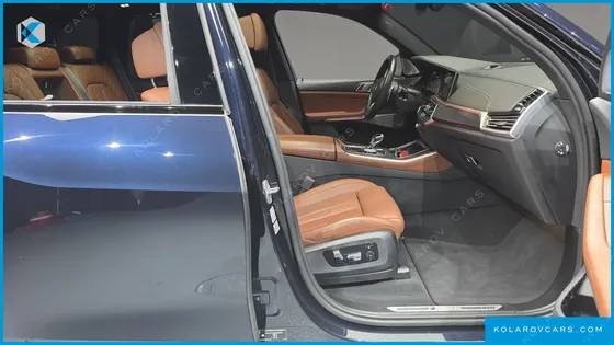 BMW X5 M50I