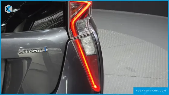 TOYOTA PRIUS 1.8 E